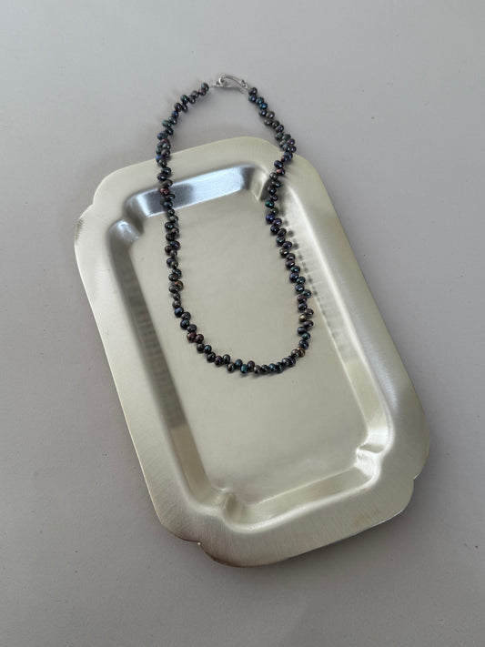 Zigzag Pearl Necklace